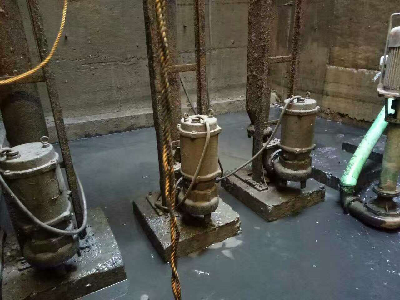 番禺污水池清理