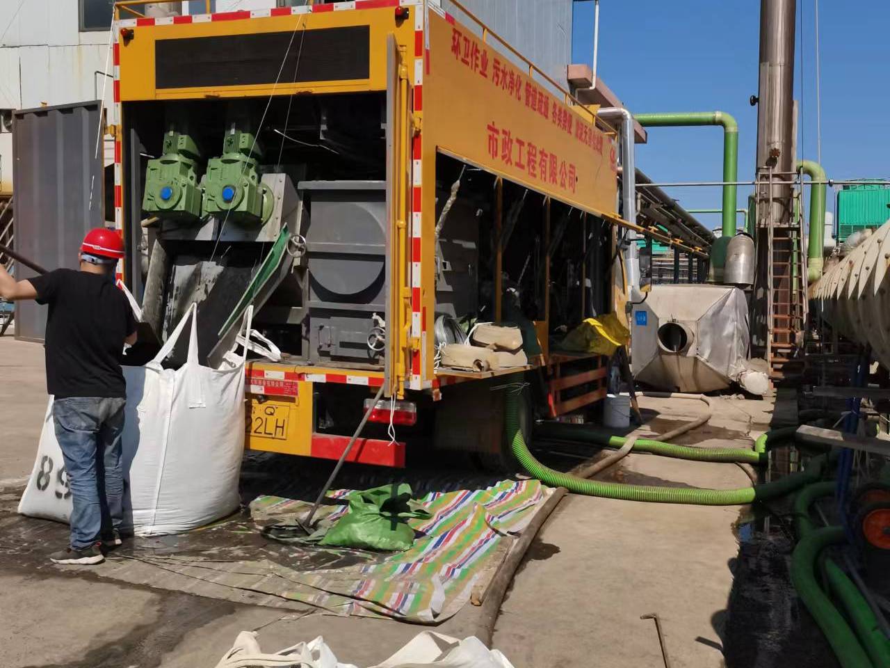 番禺淤泥压干处理